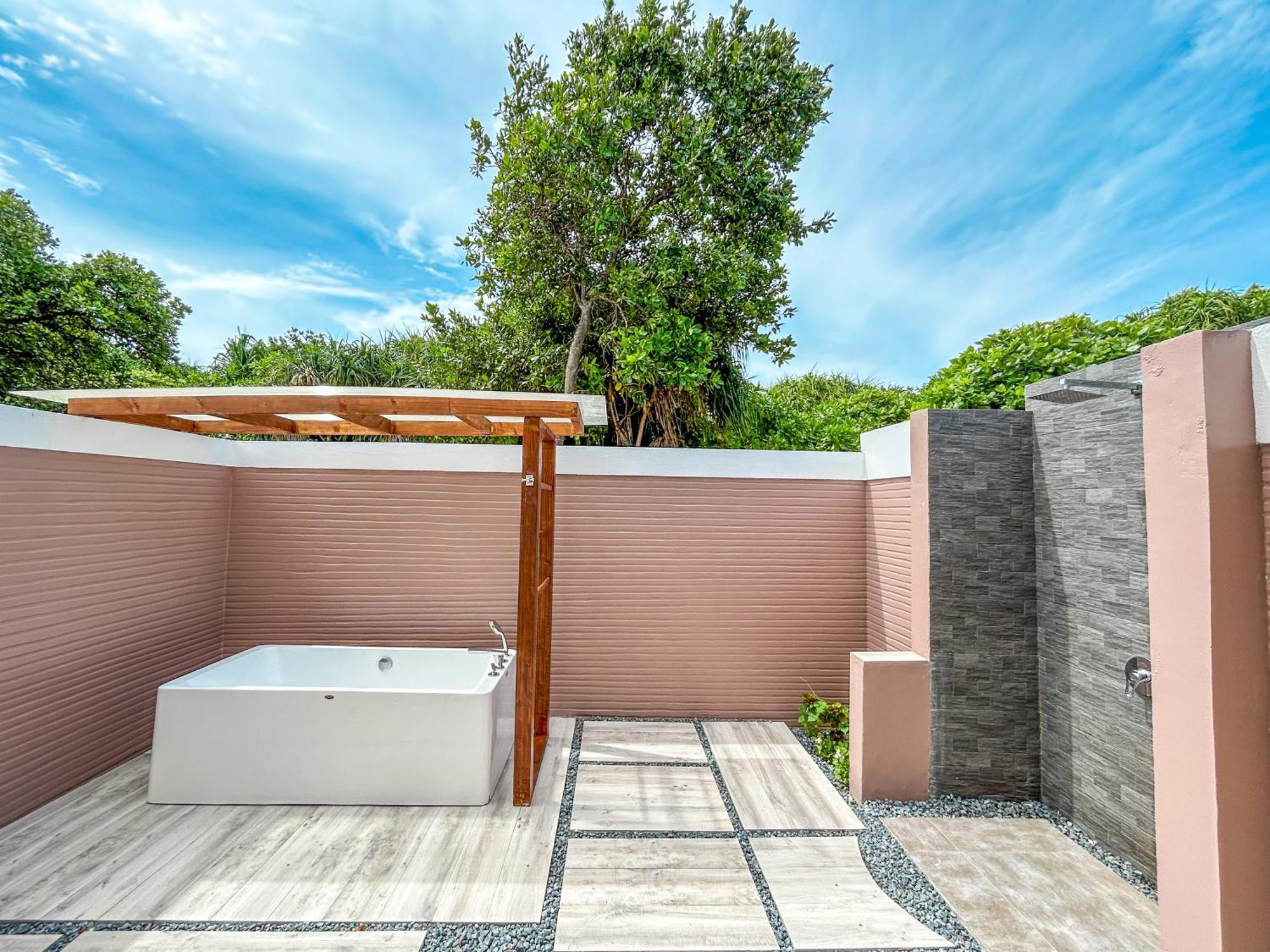 Kudafushi Resort & Spa Meedhoo  Εξωτερικό φωτογραφία